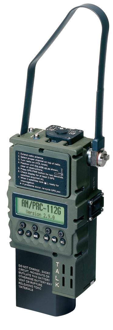 PRC 112G緊急無線電機，美國陸、空軍裝備，可以手動或撞擊、遇水等自動啟動，可在121.5123